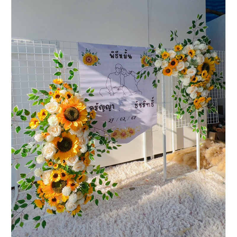 งานชุดเซตแผงดอกไม้ปักสำเร็จมุมบนและพุ่มล่าง งานขายเป็นชุดเปลี่ยนสีได้