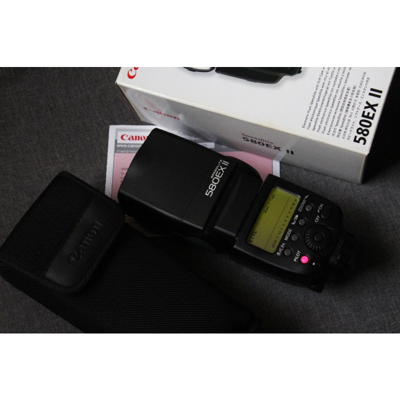 แฟลช Canon AF TTL Speedlite 580EX II สภาพ 99% ใหม่มาก พร้อมกล่อง อดปกศ. แน่นกระชับ  รับประกัน 7 วัน