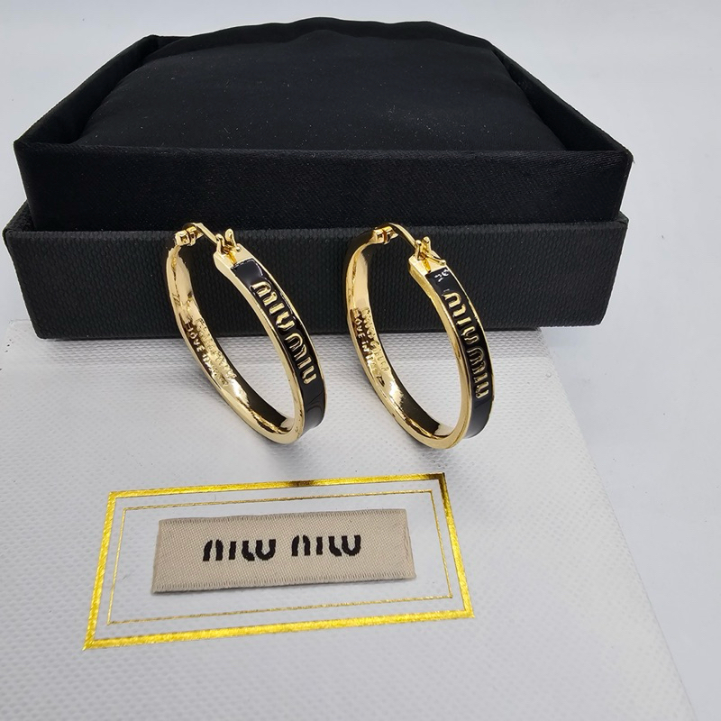 M M Enameled metal earrings ต่างหูห่วง งานชนช๊อป