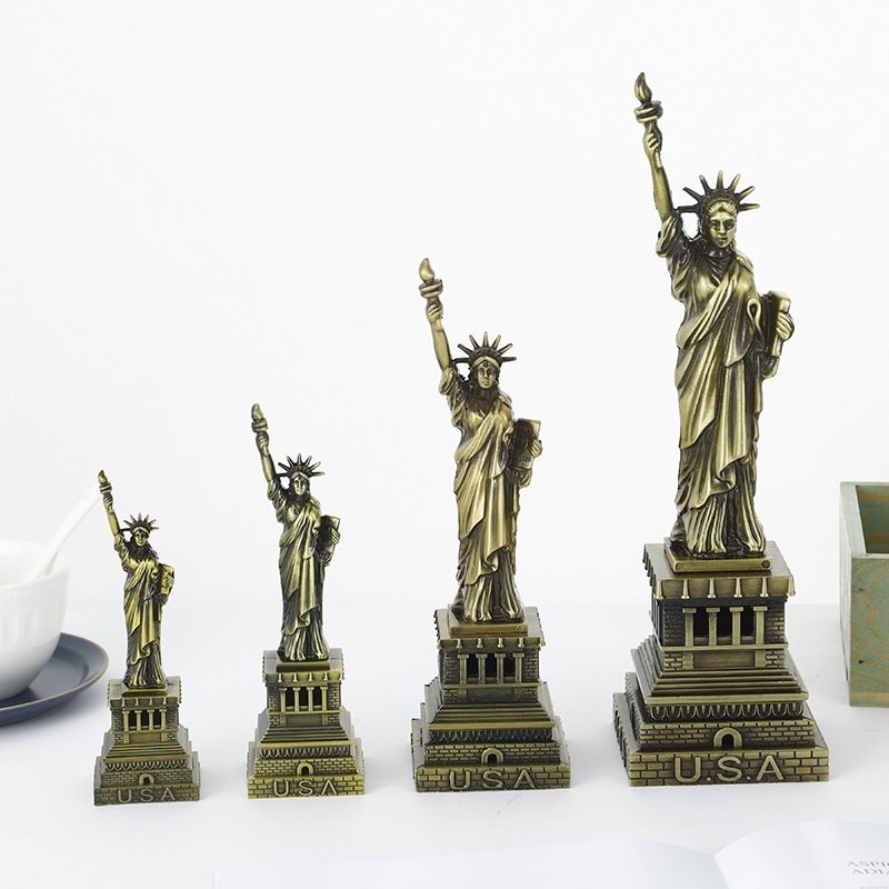 โมเดลโลหะ รูปปั้นเทพีเสรีภาพ พิมพ์ลายUSA สำหรับตั้งตกแต่ง ราคา ถูกที่สุด ดีลบีเคเค แกลเลอรีภาพที่ 3