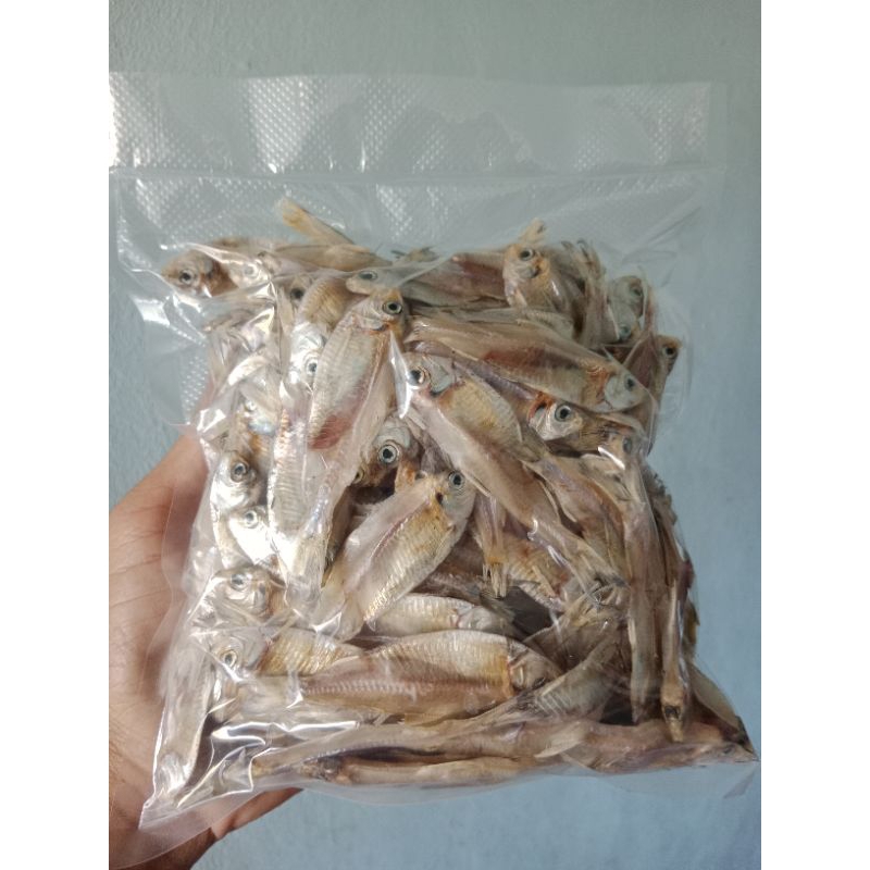 ปลาเกล็ดขาวแห้งปลาจังวงปลาทะเลตากแห้ง เกล็ดขาวตากแห้ง500กรัม