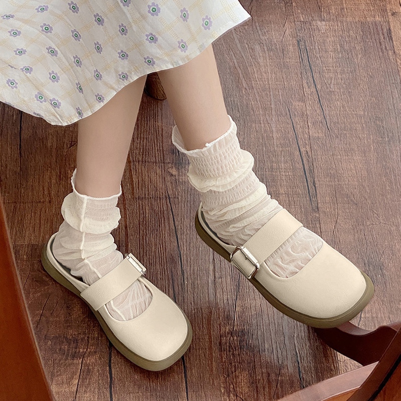Luckkyshoes จัดไปของใหม่ รองเท้าแตะแบบสวมดีไซน์แฟชั่นสำหรับคุณผู้หญิง รุ่นนี้ทรงหัวปิดมีสายคาดเข็มขัดสวยมาก โทนสีดูดีเ