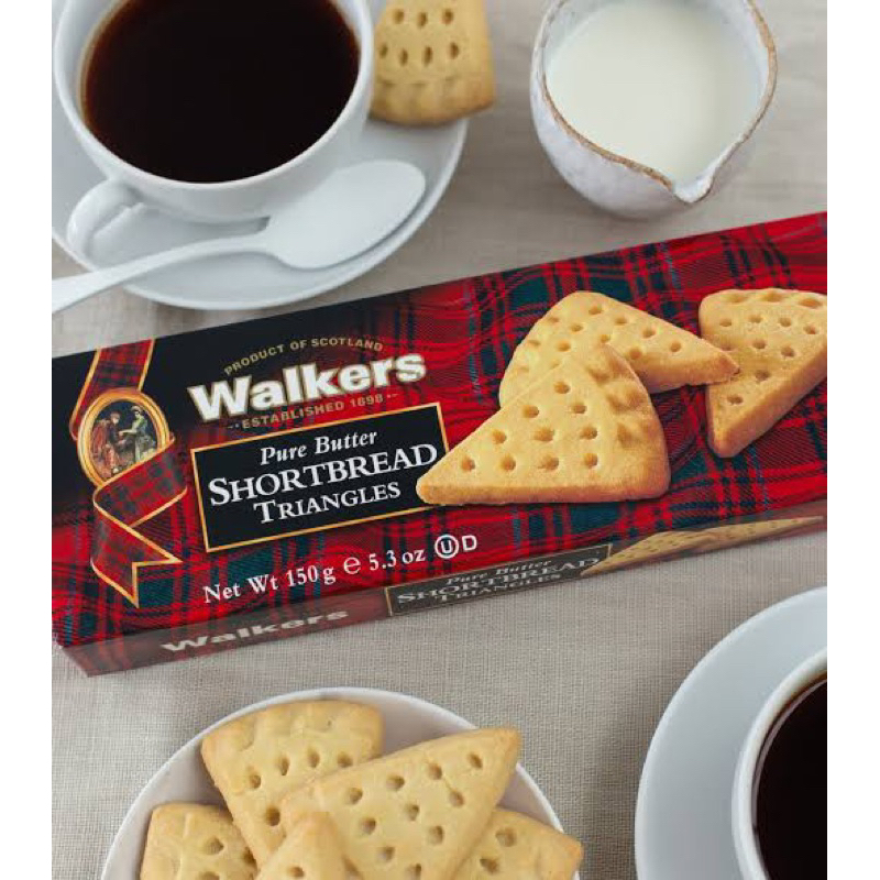 Walkers pure butter Shortbread traingles 150 g. วอลค์เกอร์ เพียวบัตเตอร์ คุกกี้ช็อร์ทเบรด ไทรแองเกิ้