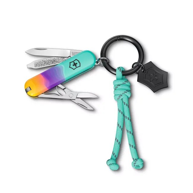 Victorinox Classic SD - Small Pocket Knife with Feminine Design (0.6223) | มีดพับสวิส มีดสวิส มีดพก