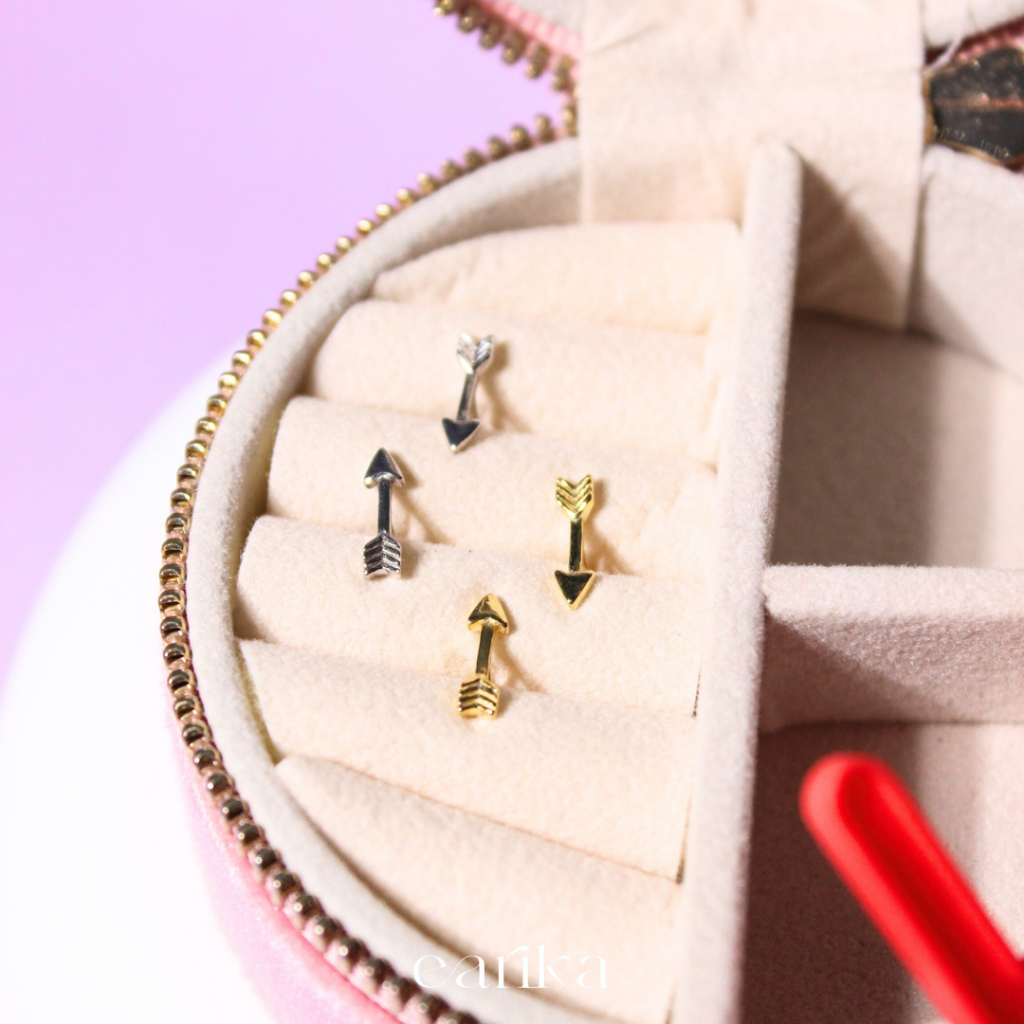 earika.earrings - arrow piercing จิวเม็ดกลมเงินแท้รูปลูกศร มี 2 สี เหมาะสำหรับคนแพ้ง่าย