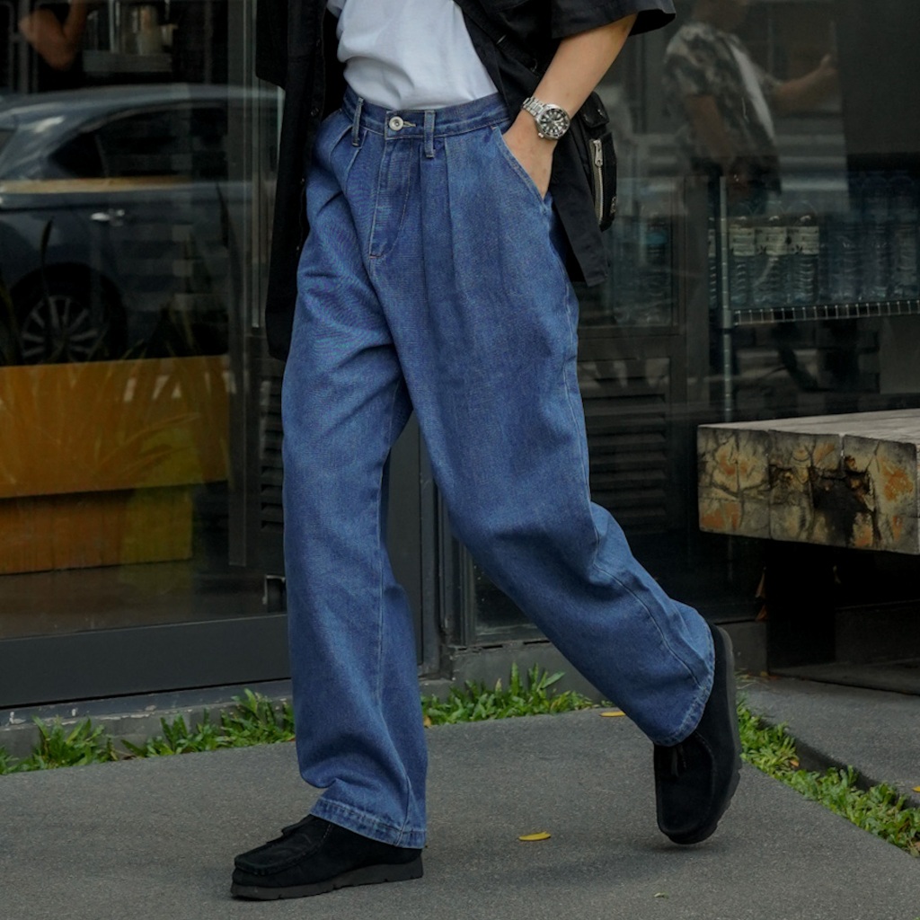 TRUFFLE WIDE HIGH JEANS กางเกงยีนส์เอวสูง ทรงหลวม