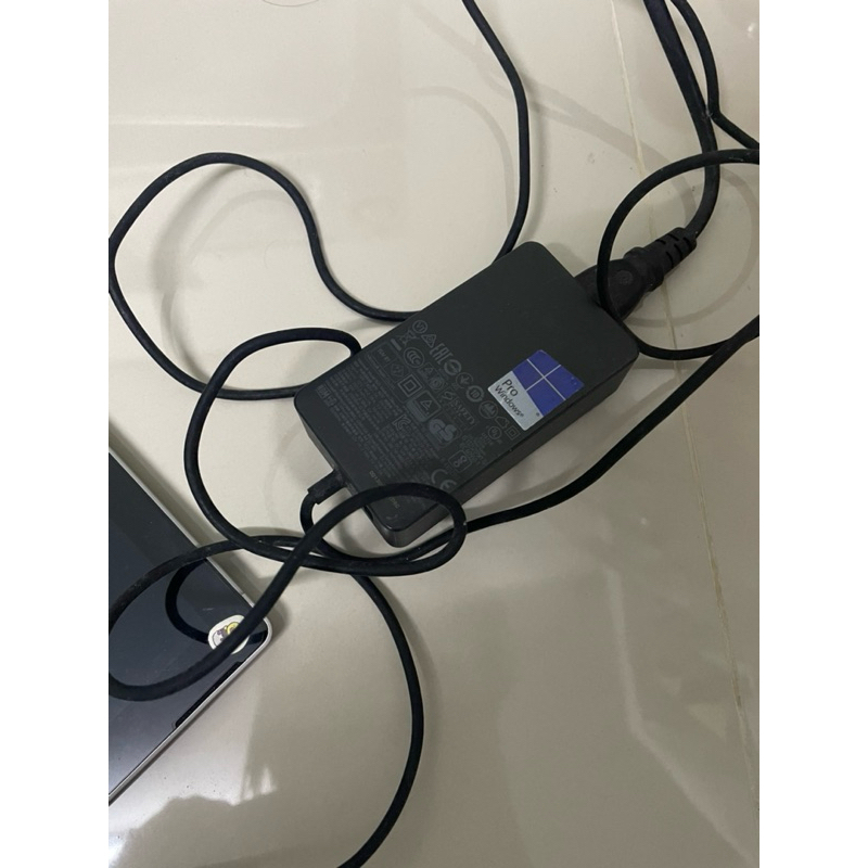 สายชาร์จ surface pro4 มือสอง สภาพดี
