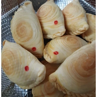 กะหรี่ปั๊บไส้ไก่/บรรจุกล่องละ5ชิ้น