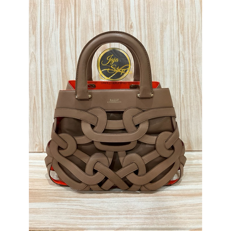 USED BALLY SHOLDER BAG