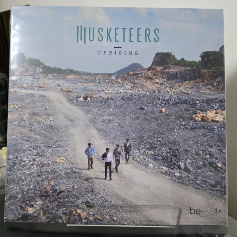 [ร้านค้าจัดส่งไว] แผ่นเสียง Musketeers : Uprising 1LP Color Vinyl 12"
