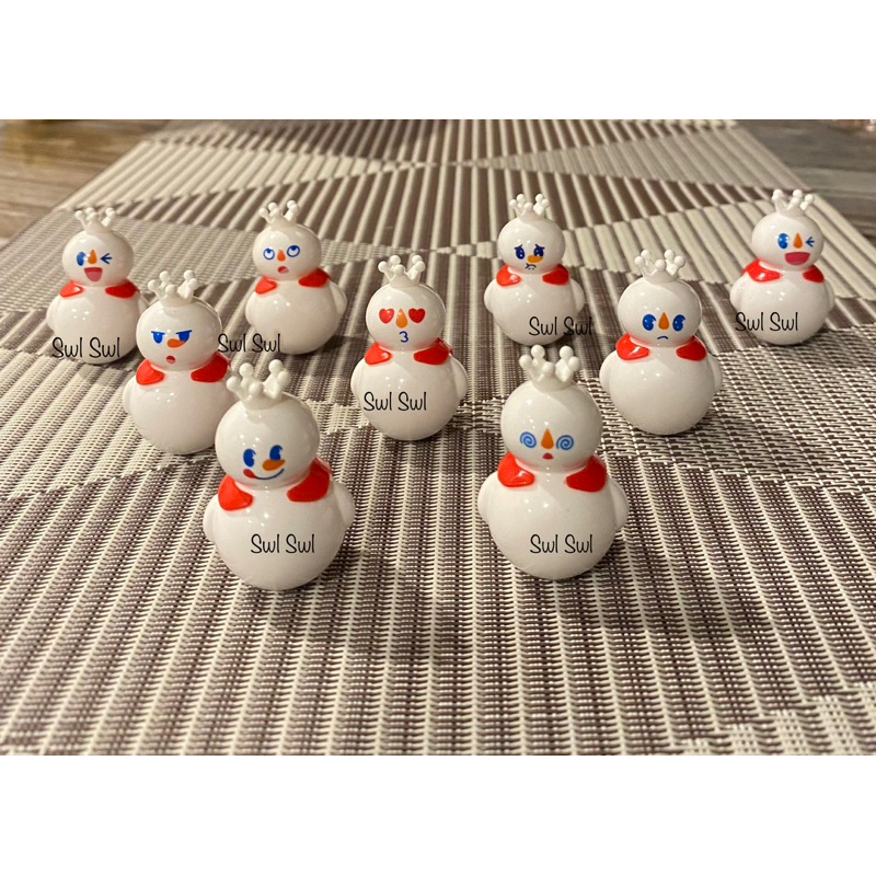 MIXUE ตุ๊กตาล้มลุก สีขาว เลือกแบบได้ / แบบสุ่ม