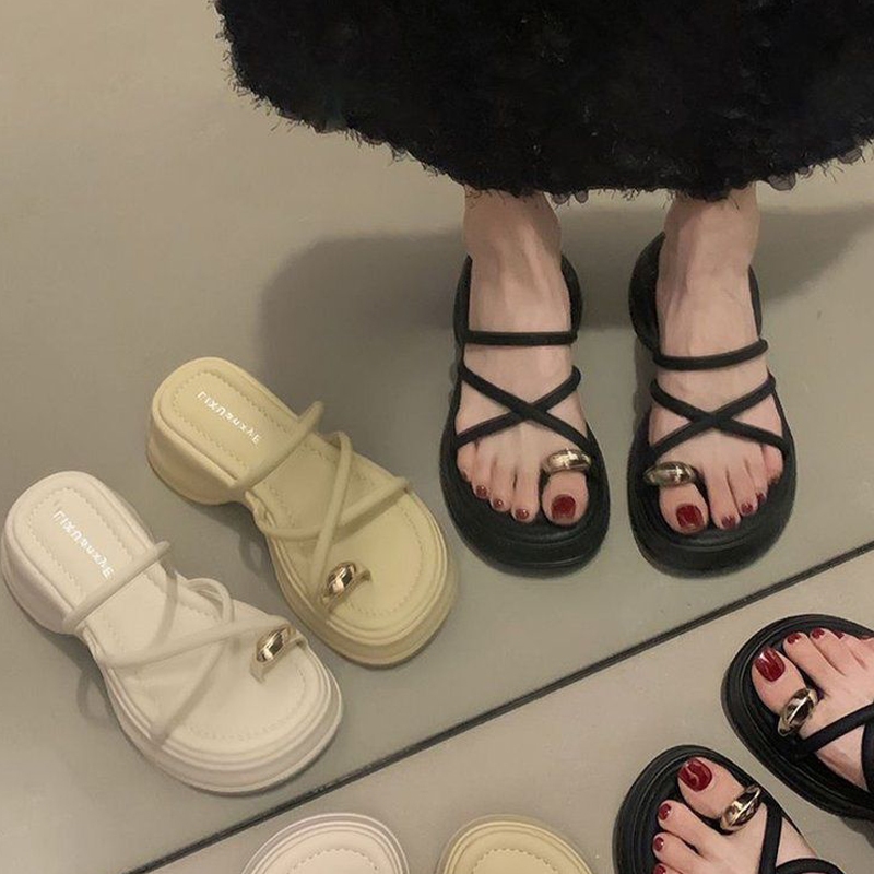 Jthel ราคาถูกมาก รองเท้าแตะแบบสวมสายไขว้แฟชั่น สวยเก๋ดูดีมาก ดีไซน์ใหม่ไม่ซ้ำใคร ดูดีทันสมัย ใส่กับชุดไหนก็ดูดี สีพื้นโท