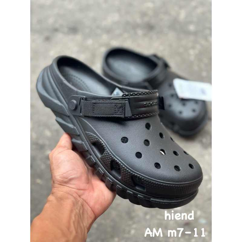 รองเท้าแบบสวม Crocs สำหรับผู้ชายรุน duet max ll มาใหม่งานสวยมาก น้ำหนักเบานิ่มใส่สบายใส่ทนใส่สวย