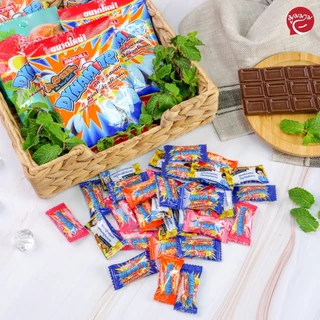 (50เม็ด) Dynamite Chews/Dynamite ไดนาไมท์ ลูกอมรสมิ้นต์สอดไส้ช็อกโกแลต, รสสตรอเบอร์รี่, รสส้ม, รสโคล่า