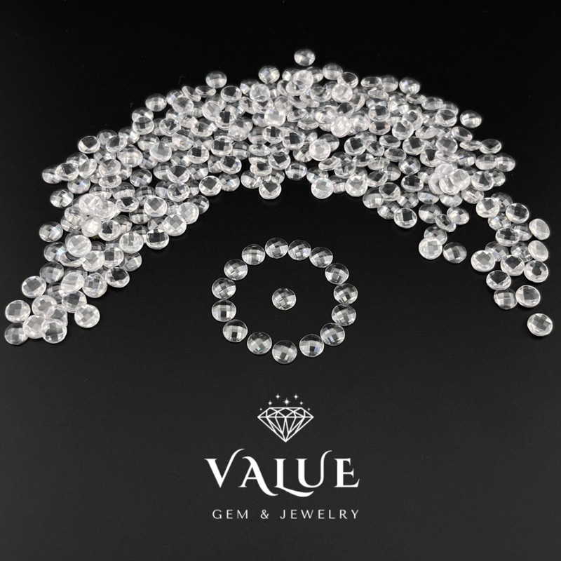 เพชรซีกรัสเซียCZรูปกลมสีขาว แพค100เม็ด. CZ (Cubic Zirconia) White Rose Cut 100 piece pack [ขนาด/size 1.25mm - 5.00mm]
