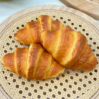 ครัวซอง Croissant ขนมปัง ขนมปังตกแต่ง สำหรับตกแต่ง ขนมปังตกแต่ง ขนมปังปลอม เหมือนจริงมีกลิ่นหอม F&B
