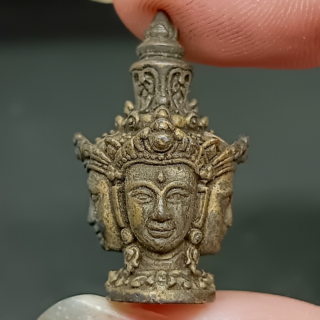 เศียรพระพรหมปัญโญ หลวงปู่ดู่ พรหมปัญโญ เนื้อทองเหลือง ขนาด 3 ซม.