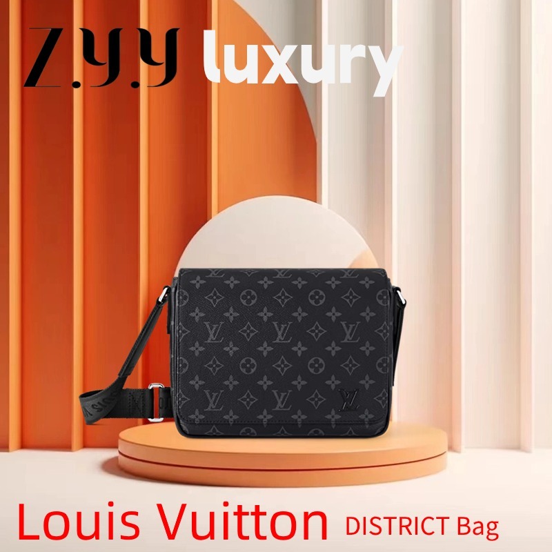 New Hot sales ราคาพิเศษ 🍒หลุยส์วิตตอง Louis Vuitton  กระเป๋ารุ่น DISTRICT PM🍒ผู้ชาย/กระเป๋าสะพายข้าง/ไหล่  LV BAG