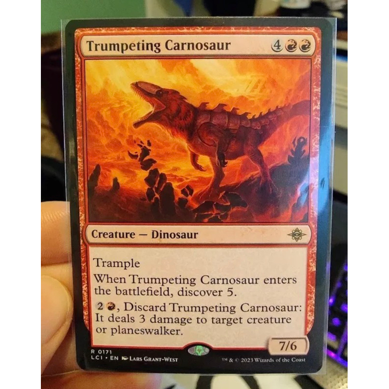 การ์ด MTG Trumpeting Carnosaur Red Magic the gathering EDH รุ่น LCI สภาพ Nm