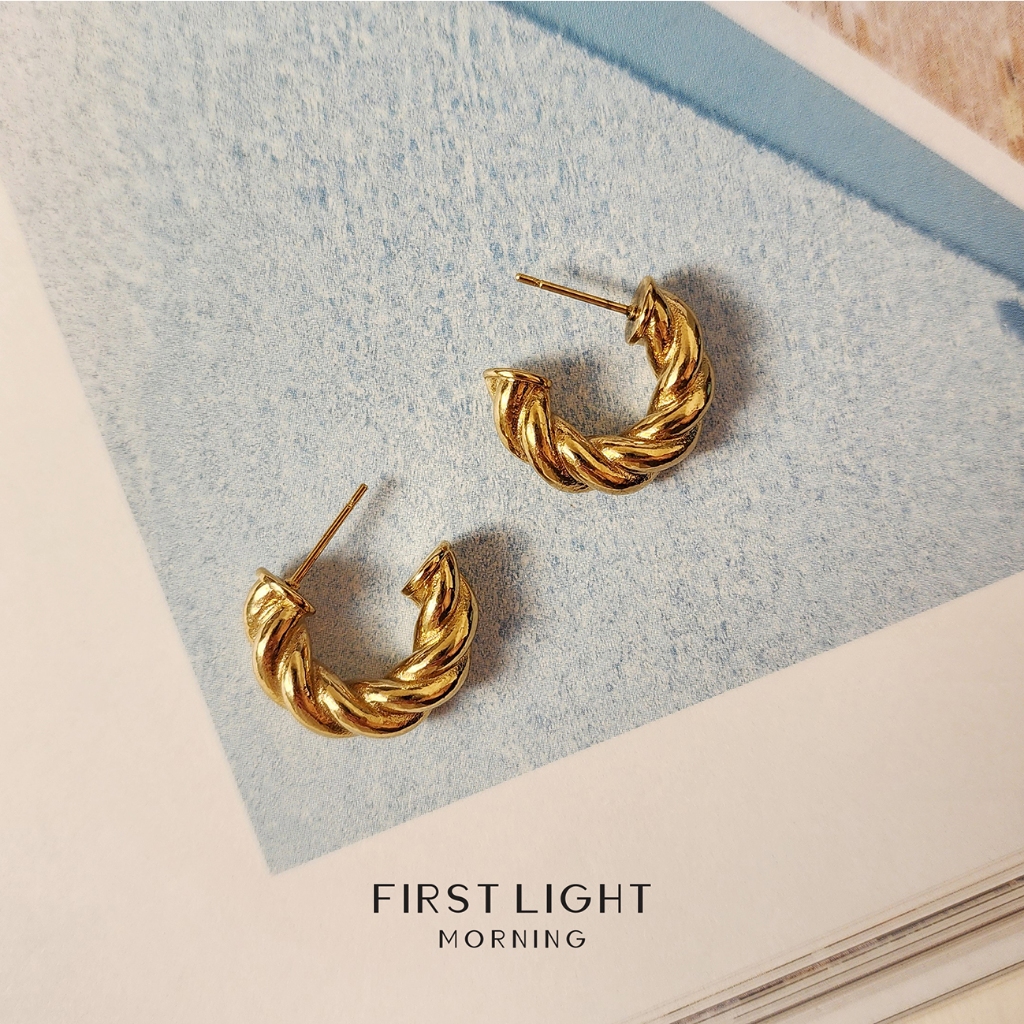 First Light Morning : Ryna Earrings ต่างหูห่วง