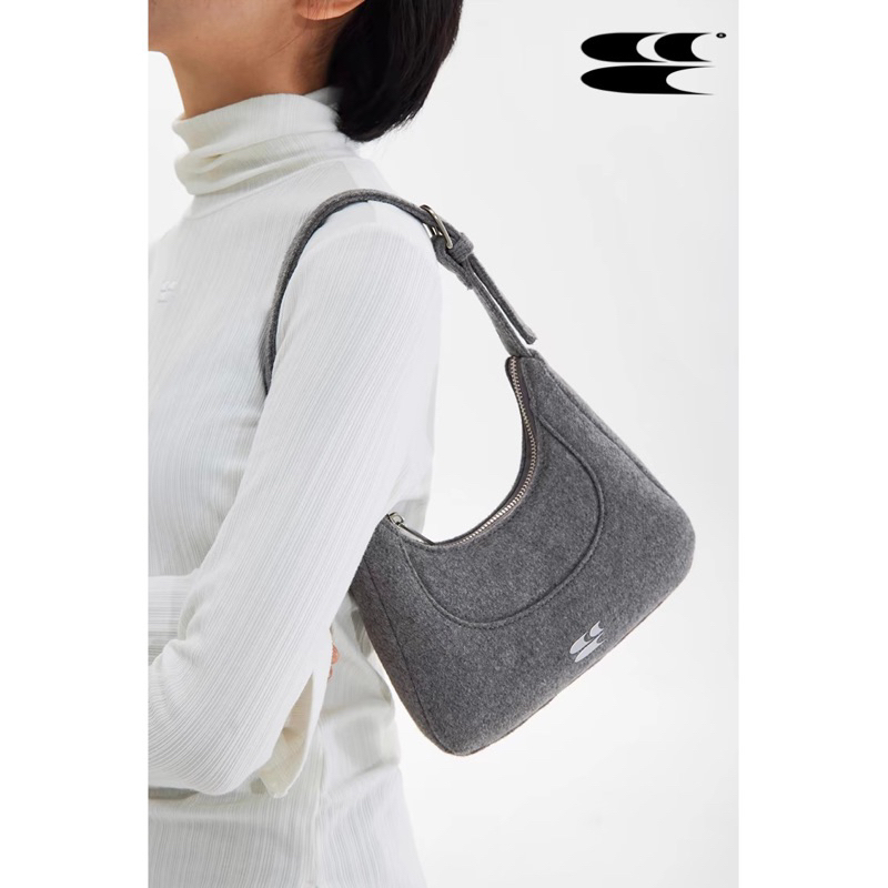 CryingCenter TH กระเป๋าสะพายข้าง Mini Fur Shell