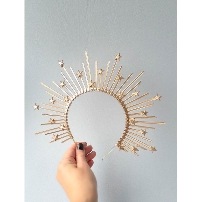 ที่คาดผมมงกุฎรัศมีแผ่กระจายเพริศพริ้งแพรวพราวราวกับเทพีผู้สูงส่ง - รูปที่ 3