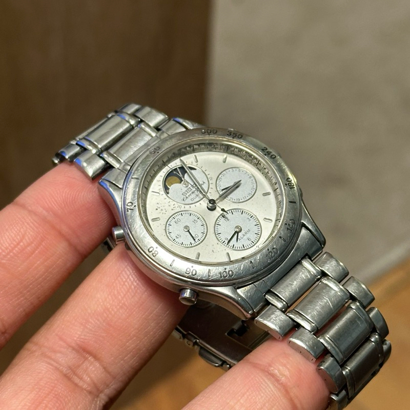 Seiko chronograph  7T36-6A10 นาฬิกามือสองสภาพตามรูป กรุณาอ่านรายละเอียดด้านล่างก่อนสั่งซื้อนะครับ