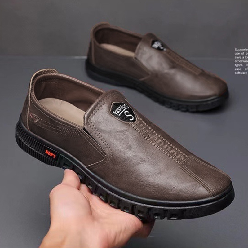 LH.Sunday สุดปัง รองเท้าคัทชูแฟชั่นสำหรับคุณผู้ชาย ทำจากยางคุณภาพดี น้ำหนักเบา ดูแลง่าย ใส่ได้ทุกโอกาส มีให้เลือก 2 สี