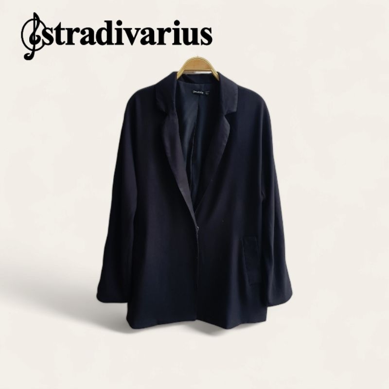 Stradivarius : Oversized Loose Fit  Blazer ( มี 2 สี ขาว / ดำ )