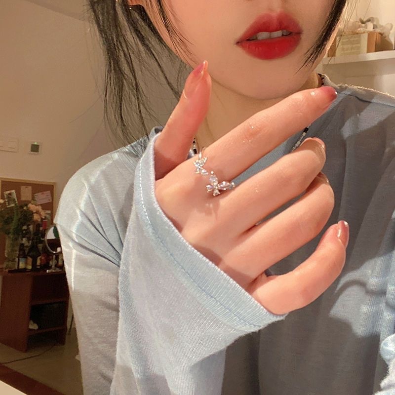 COD❤️พร้อมส่ง-แหวนผีเสื้อสีเงินประดับเพทายหรูหราแฟชั่นสไตล์เกาหลีปรับได้เปิดระดับไฮเอนด์เครื่องประดับสำหรับผู้หญิง-a.one
