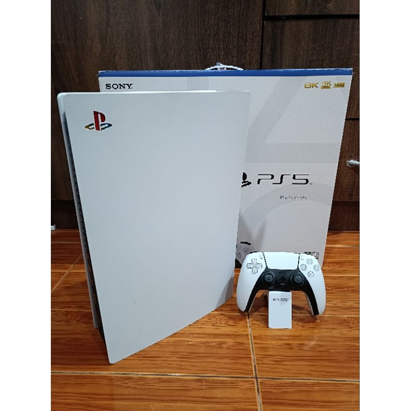 PS5 Standard Disc รุ่นใส่แผ่น บอร์ด1218A ประกันศูนย์ หมด 2/2025 มีเกมติดเครื่อง