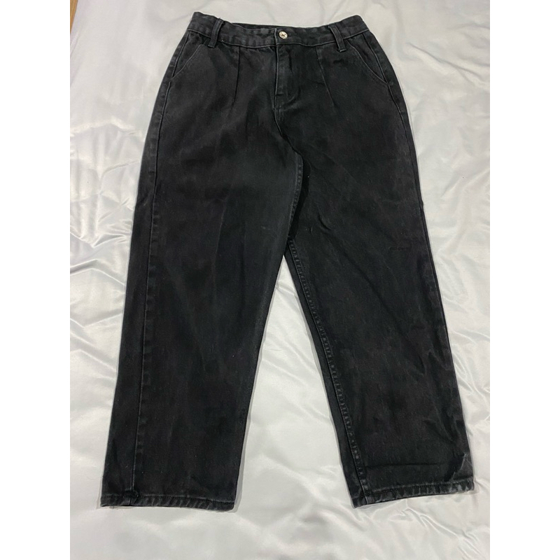 (มือสอง) ยีนส์ SARAN ทรงบอลลูนสีดำ Size XL🖤