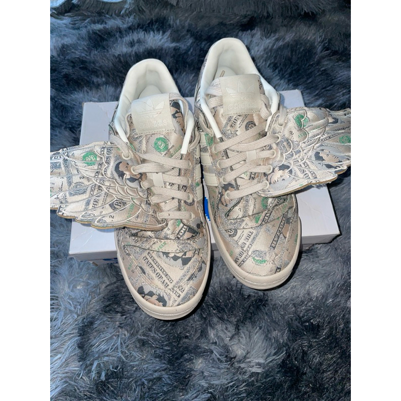 ปล่อย Adidasมือสอง ในช็อป5500