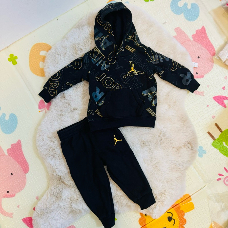 ส่งต่อ ชุดเสื้อฮูด กางเกงขายาว Jordan ของแท้
