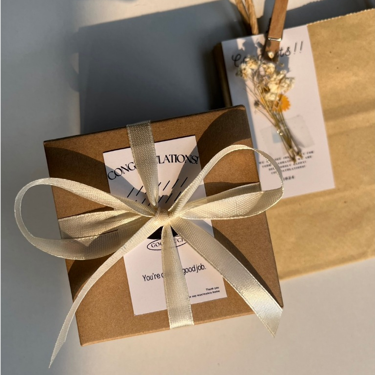 C1 Gift Set Congratulations เทียนหอม รับปริญญา ของขวัญ พร้อมถุงกระดาษ