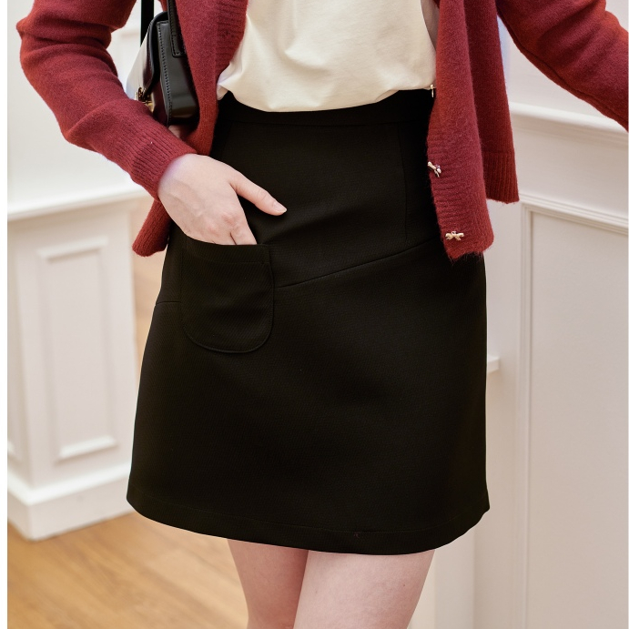 Judith Skirt กระโปรงทรงเอ Miladi