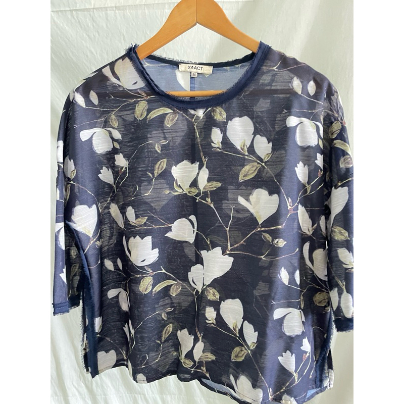 เสื้อแขนยาว Xact (มือสอง)