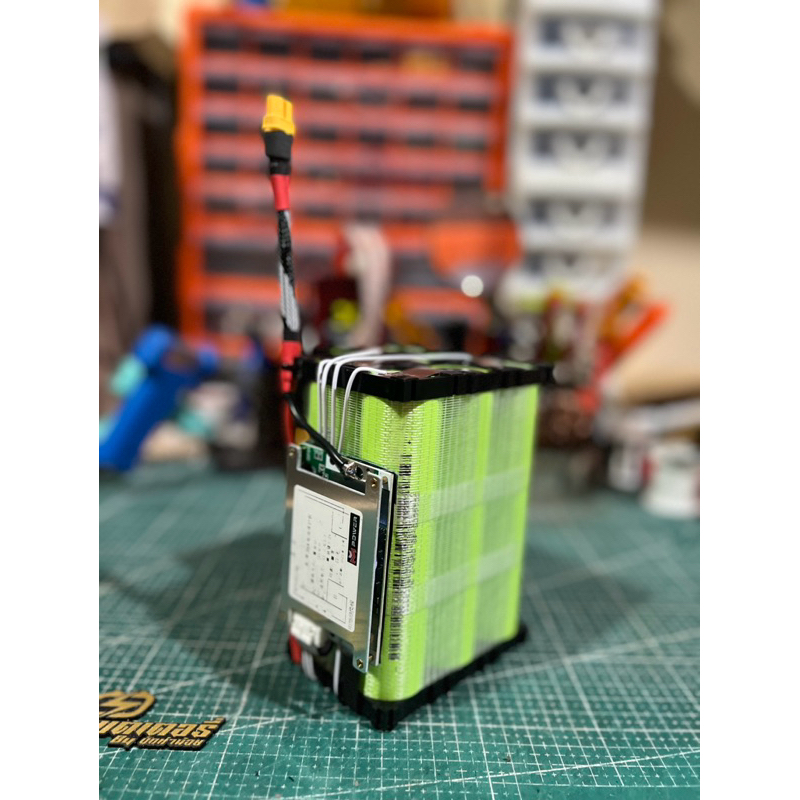 แบตเตอรี่ลำโพงบลูทูธ8s1p25.6-28.8v15,000mahพร้อมสายชาร์จ