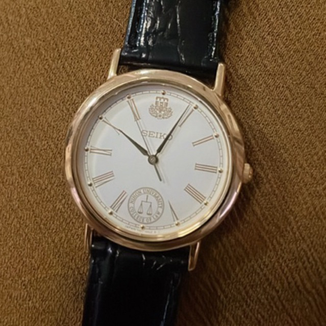นาฬิกา Seiko เรือนทอง หน้าขาว เลขโรมัน สภาพใหม่ ของแท้