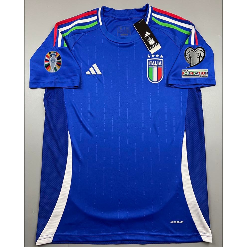เสื้อบอล แฟนบอล AAA ทีมชาติ อิตาลี่ เหย้า อาร์มยูโร Euro 2024 Italy Home สินค้าอยู่ไทย พร้อมส่ง