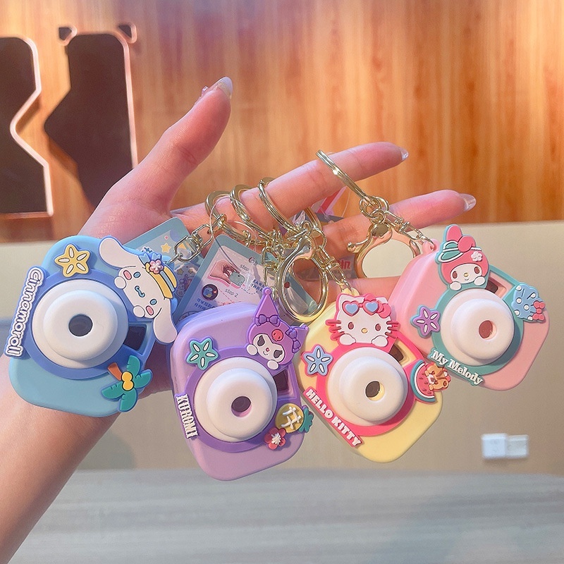 พวงกุญแจ พวงกุญแจรูปกล้อง ฉายภาพการ์ตูน พวงกุญแจห้อยกระเป๋าน้ารักๆ - รูปที่ 4
