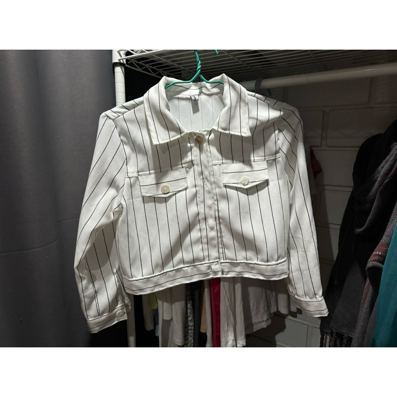 เสื้อcropเชิ้ต Sawat BT