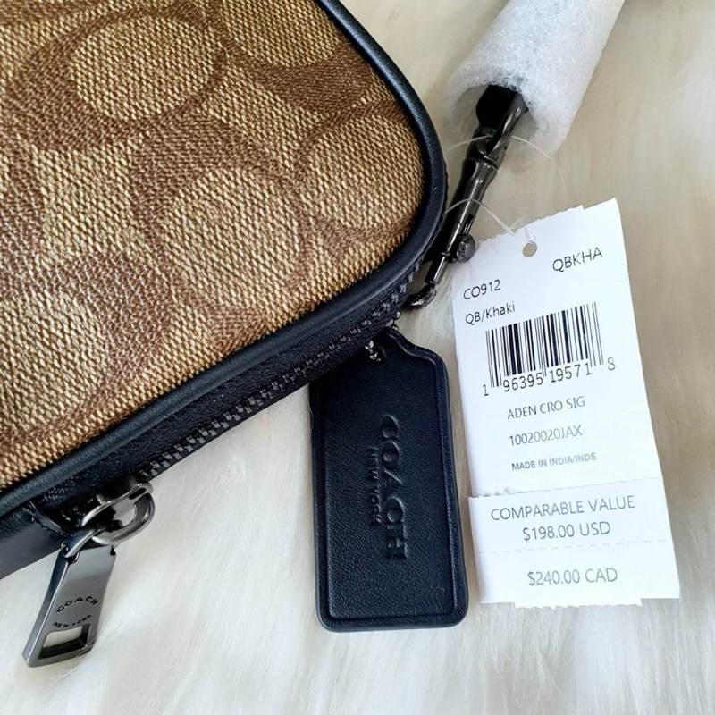 สะพายชาย CO912 ADEN CROSSBODY IN SIGNATURE CANVAS CW364