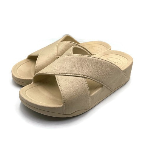 Gpatt : Tendered Sandals รองเท้าแตะสวมแฟชั่นผู้หญิง ส้นสูงพื้นนุ่มใส่สบายเสริมบุคลิกภาพ