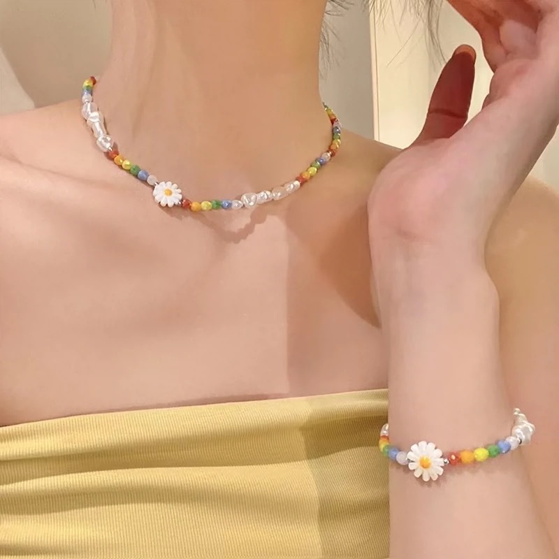 สร้อยคอลูกปัด ลายดอกเดซี่ หลากสี แฮนด์เมด สวยงาม เหมาะกับฤดูร้อน ของขวัญวันเกิด สําหรับนักเรียนผู้หญิง