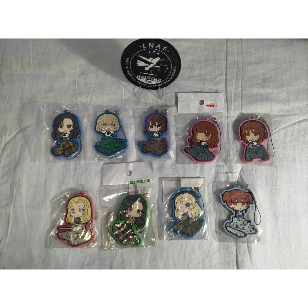 [พร้อมส่ง] พวงกุญแจ Girls Und Panzer ขอบสี คละแบบ