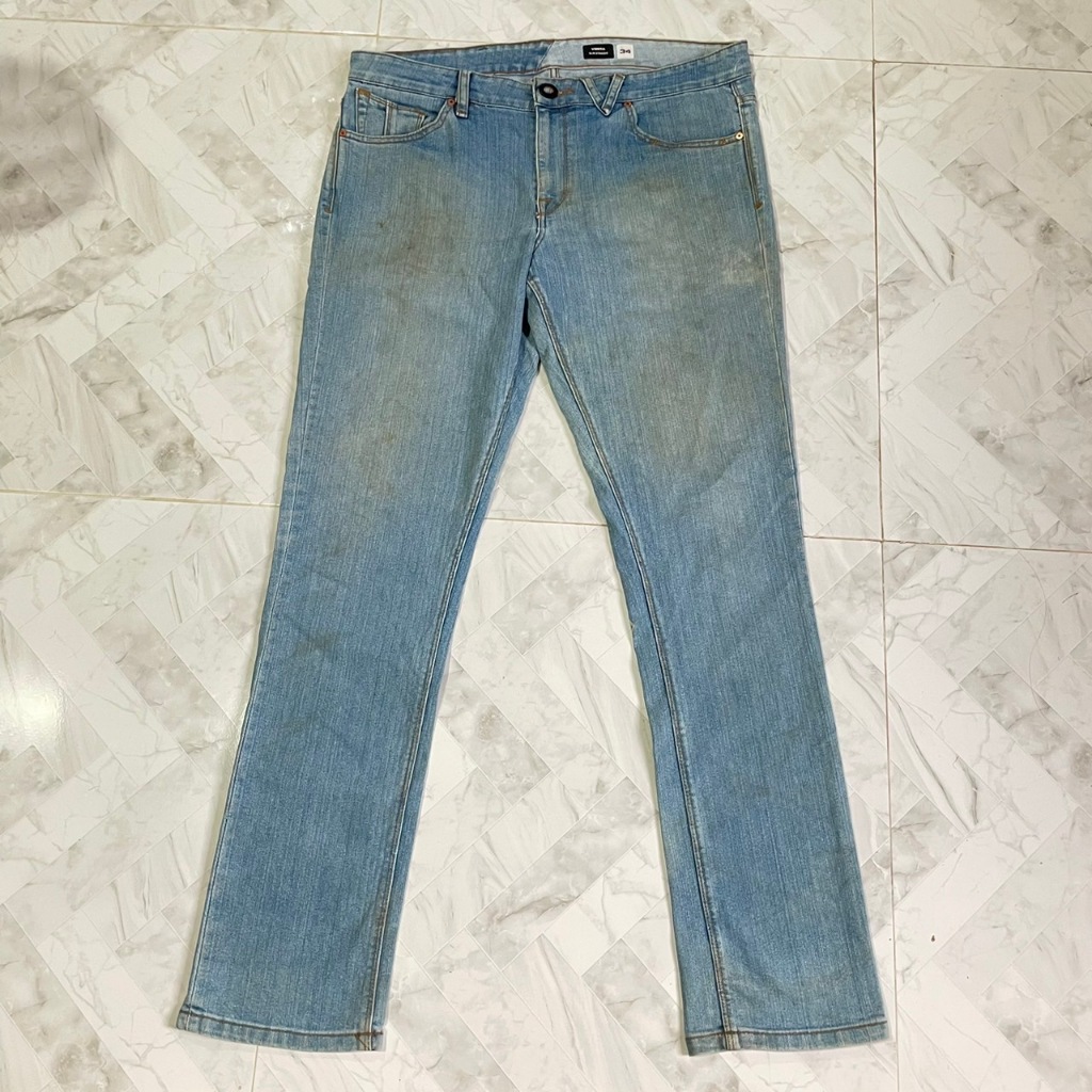 กางเกงยีนส์ Volcom Men's Regular Vorta Slim Fit Pale Blue Denim Jeans เอว 36 ของแท้100%