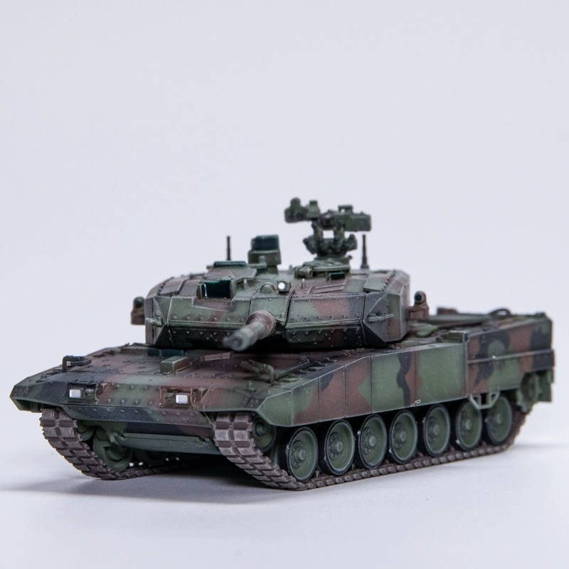 โมเดลรถถัง Panzerkampf 1:72 Leopard 2A7 + NATO three-color camouflage