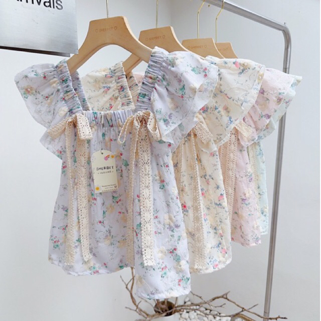 maybeshop เสื้อคอเหลี่ยมแขนระบายผ้าลูกไม้ฉลุแต่งริ้บบิ้นลูกไม้ผ้าลายดอก