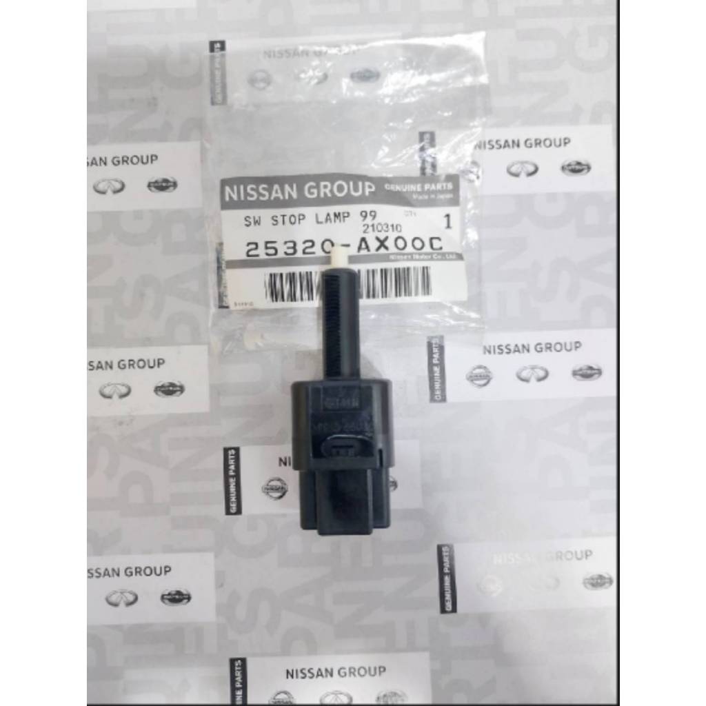 สวิทช์ไฟเบรก (4ขา) NISSAN NAVARA D40 , TEANA J31M1 , TIDA C11 , MARCH K13 25320-AX00C